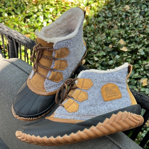 Sorel Shoes - ▶️ Sorel ◀️ OUT AND ABOUT Waterproof boots